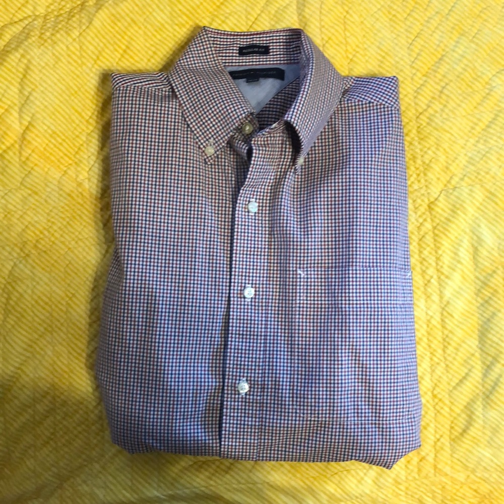 Men’s Tommy Hilfiger dress shirt